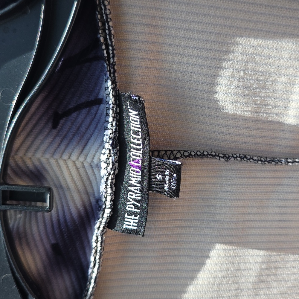 The Pyramid Collection Smiley Jacket - Picture 3 of 9